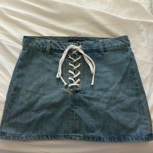 NWT Forever 21 Lace-Up denim skirt - M